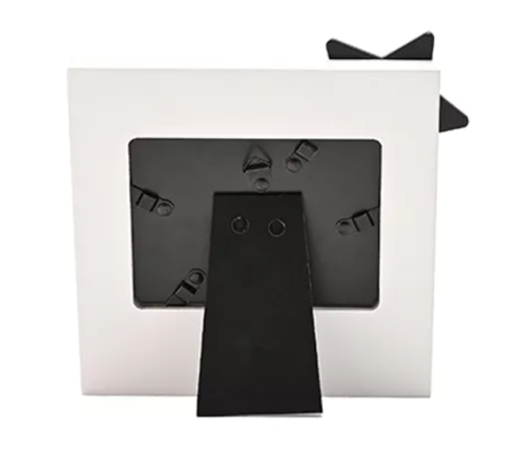 Personalised Countdown Scan Frame from BAMBINO BY JULIANA® – Ivory Resin with Chalkboard Heart