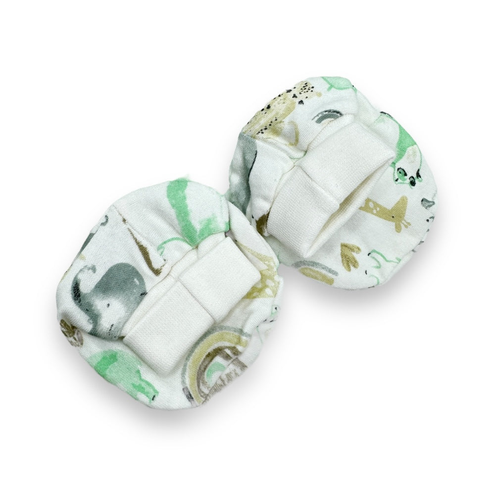 Wild Wonders: 8-Piece Layette Gift Set