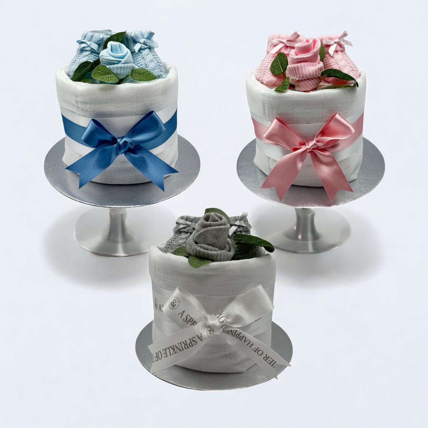 Mini Nappy Cake - Charming Baby Gift with Knitted Booties