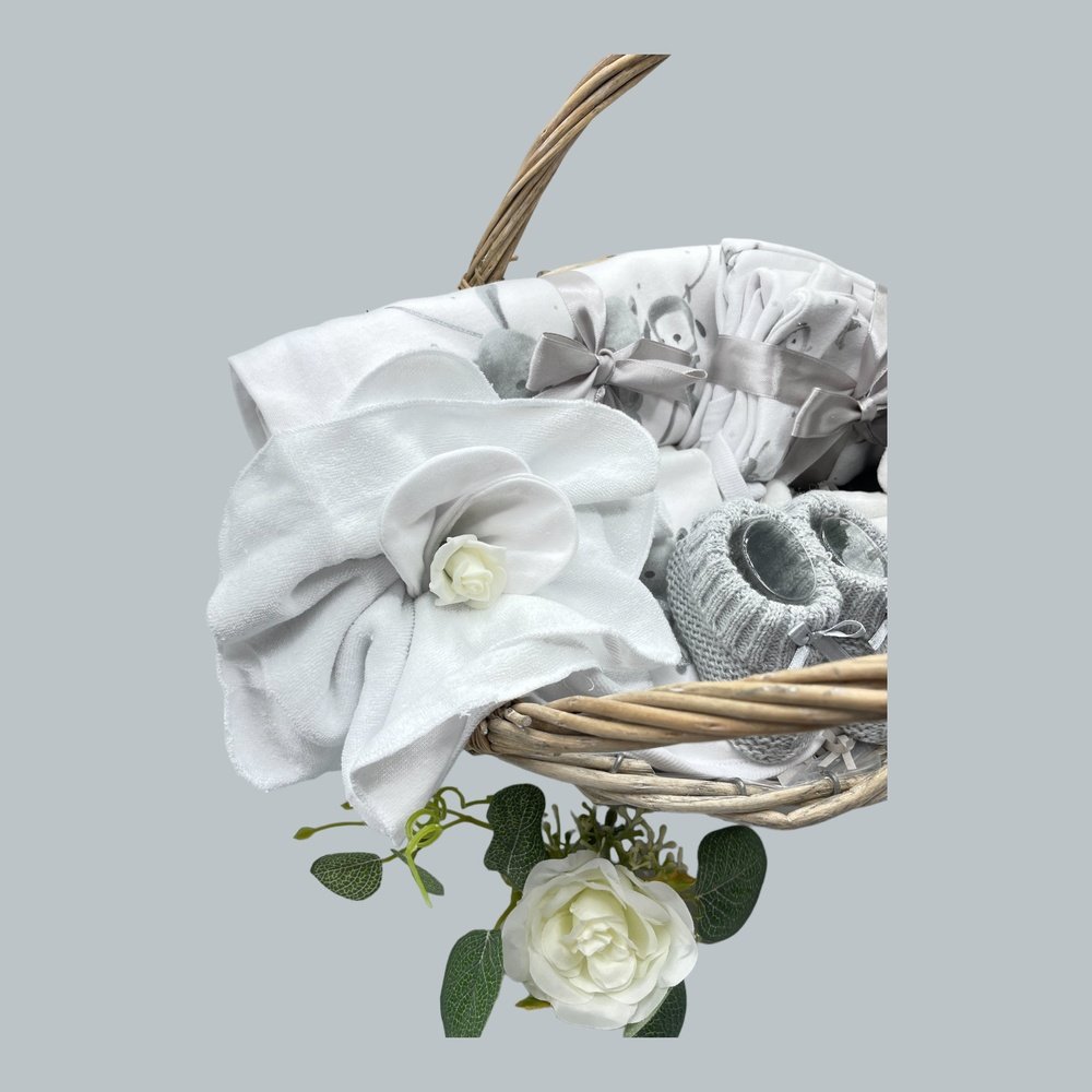 Elegant unisex baby gift basket in white and grey